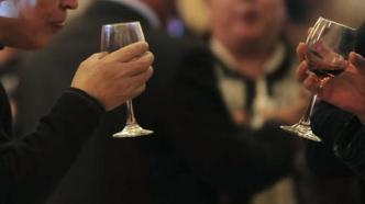 文山酒吧吃瓜事件始末视频,一场网络热议的始末揭秘