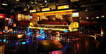 成都温江酒吧吃瓜事件视频,一场引发热议的冲突瞬间