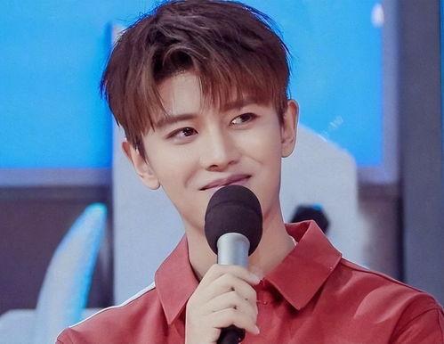 任嘉伦吃瓜搞笑视频大全,笑料百出！