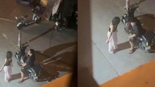 情侣吵架搞笑吃瓜视频