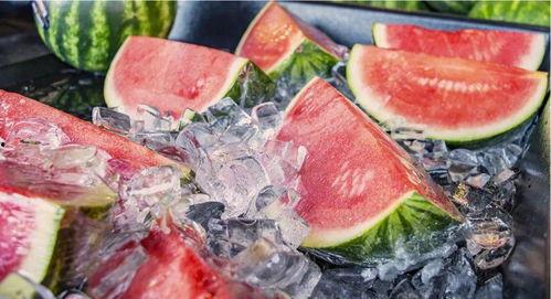 情人节大型吃瓜现场视频,甜蜜与“瓜”事齐飞