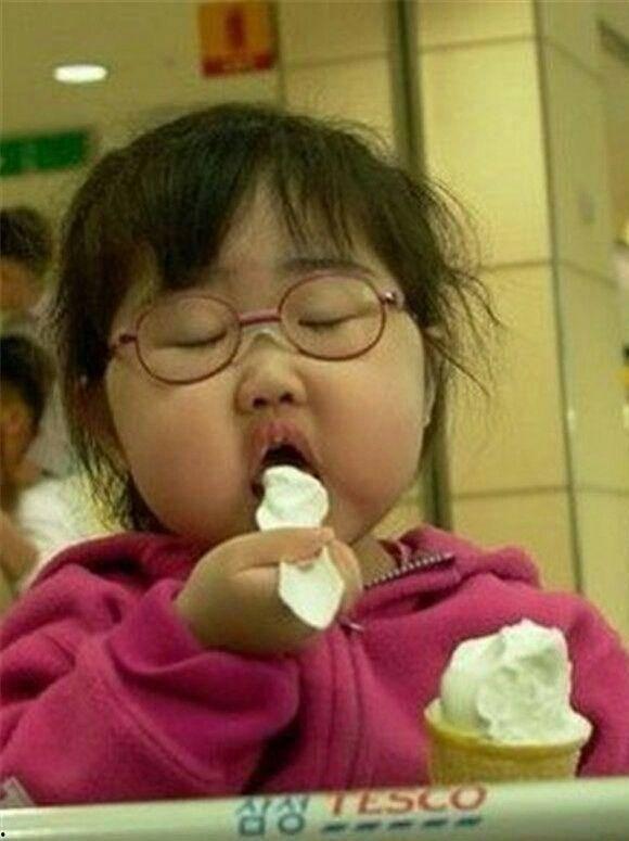 大娘吃瓜啦搞笑视频鼻孔,鼻孔视角下的爆笑瞬间